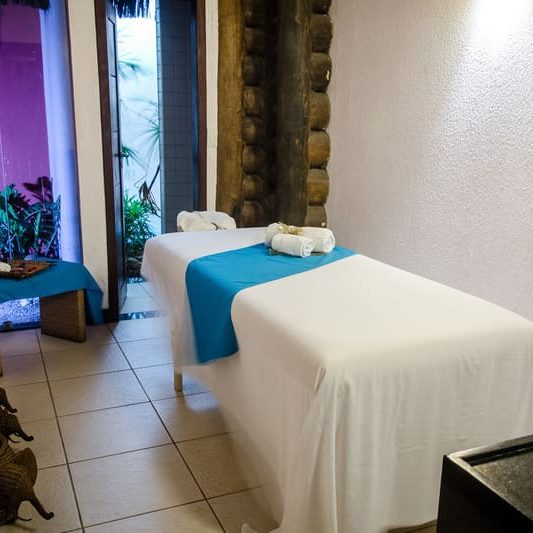 Atendimento com Spa relaxante com técnicas corporais