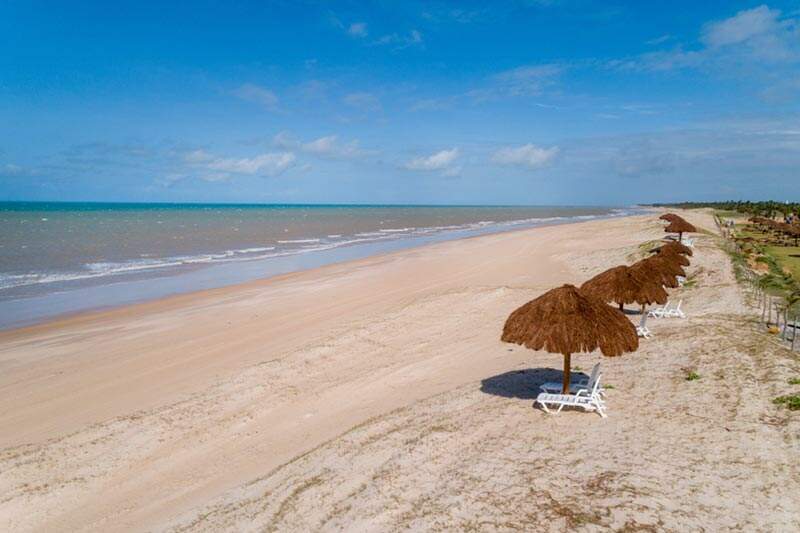 Praia Touros praticamente desértica fazendo dela uma baita experiencia em conexão com a natureza